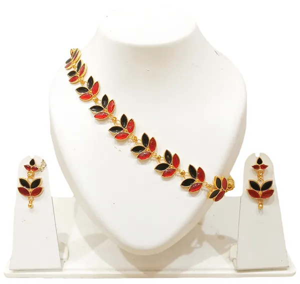 Assamese_Traditional_Pati_Golpata_Choker_Jewellery_Set_For_Women